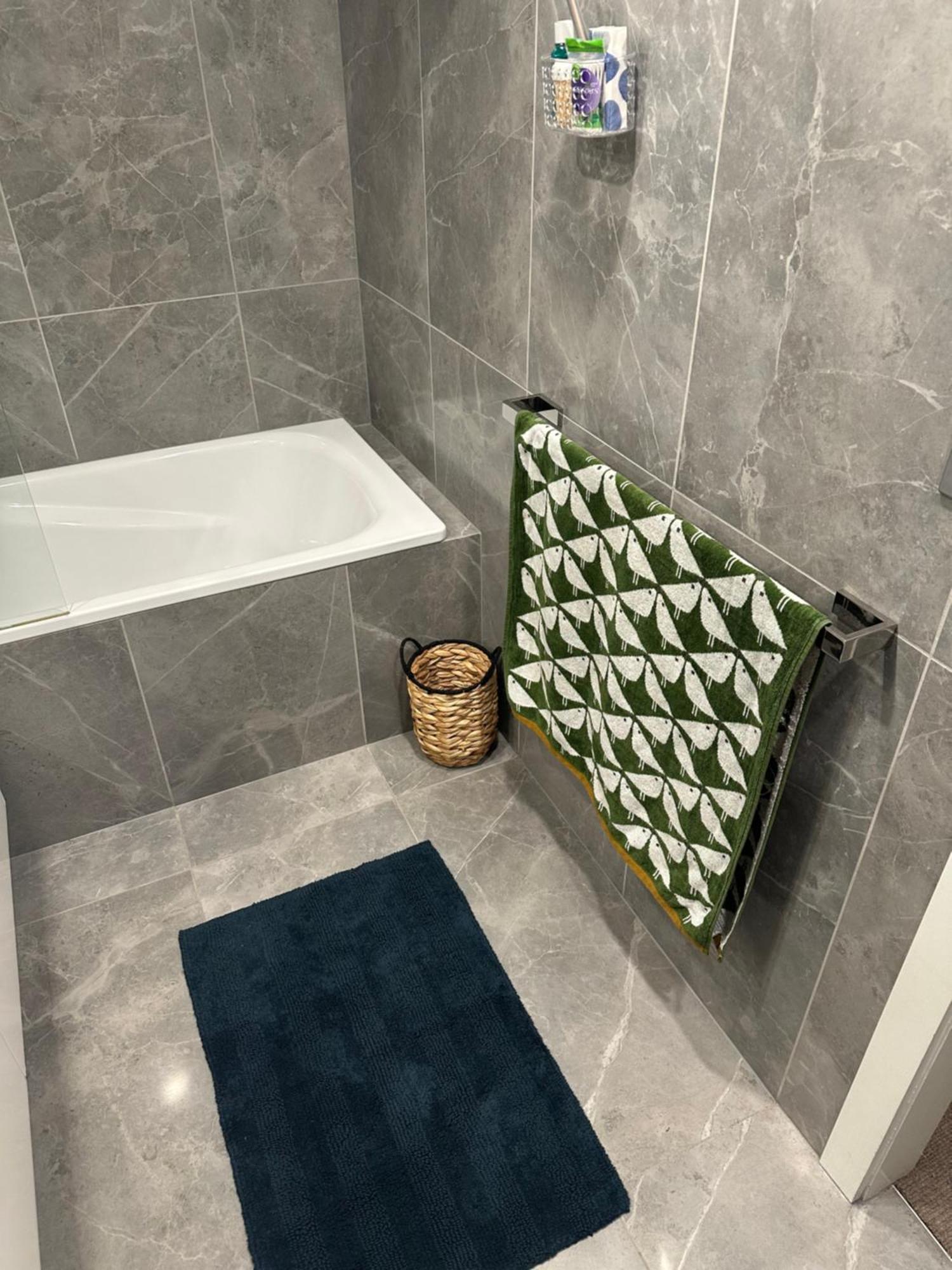 Private 1 Bed Accom With Bathroom In A 3 Bed Apartment - Melb Cbd, Regency Towers - Free Parking, Wifi And Pool メルボルン エクステリア 写真